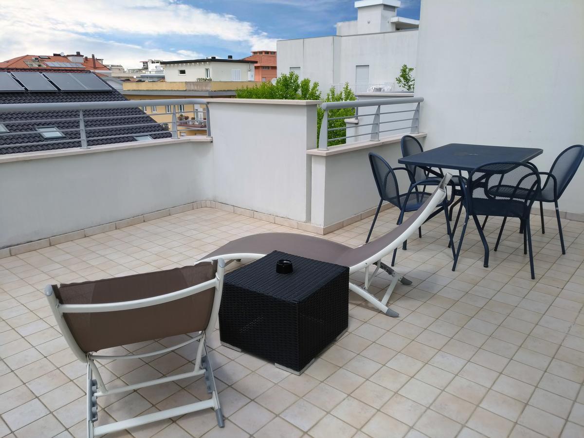Residence Ilario Suite Hotel Riccione Extérieur photo