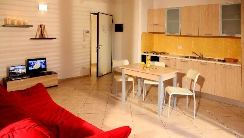 Residence Ilario Suite Hotel Riccione Extérieur photo