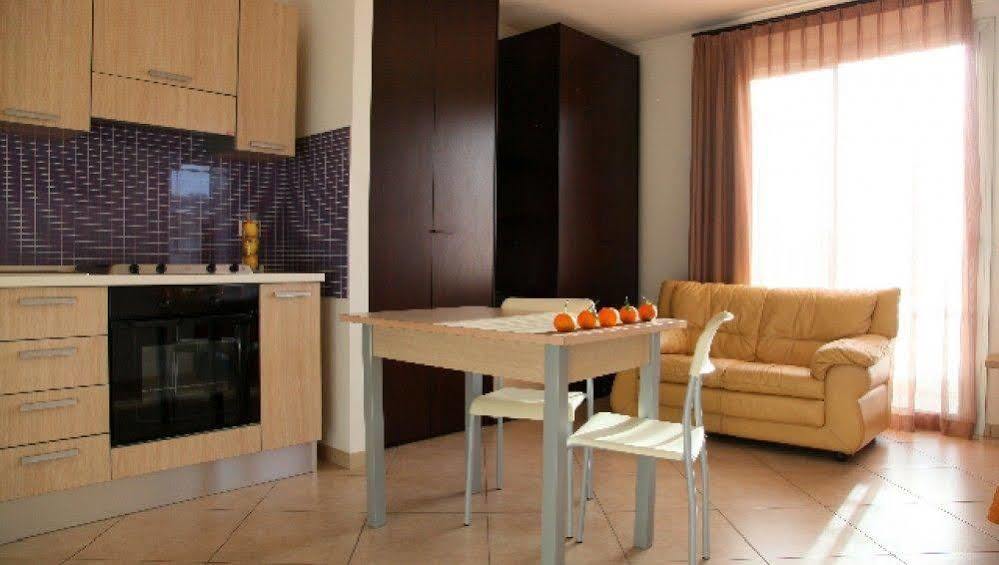 Residence Ilario Suite Hotel Riccione Extérieur photo