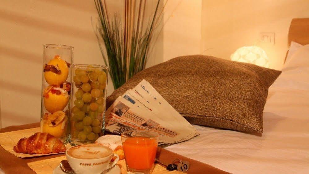 Residence Ilario Suite Hotel Riccione Extérieur photo
