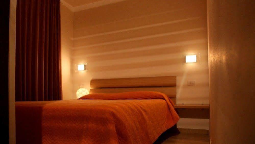Residence Ilario Suite Hotel Riccione Extérieur photo