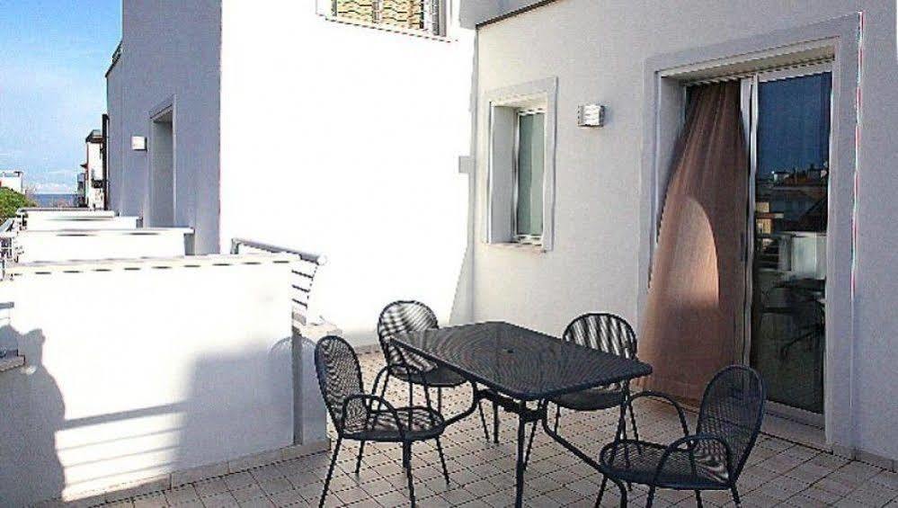 Residence Ilario Suite Hotel Riccione Extérieur photo